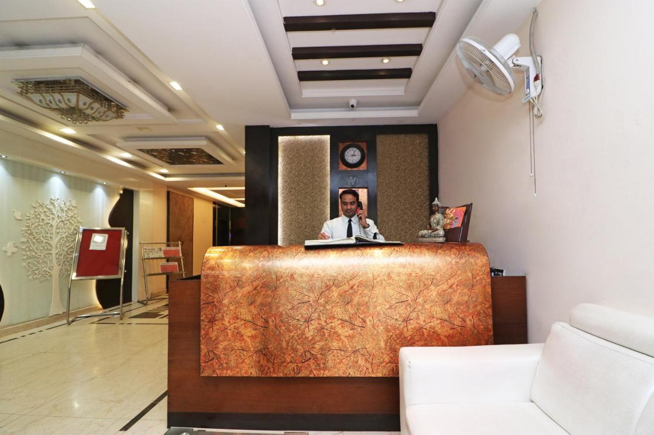 Puja Residency Hotel Varanasi Exterior photo